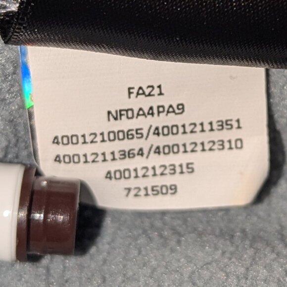 The North Face Essential Hooded Performance Jacket - Picture 10 of 13